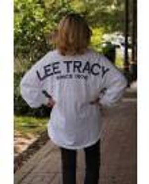 Image post by @shopleetracy on Facebook
