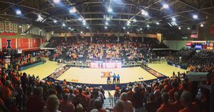 Image post by @illinivball on Instagram