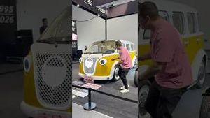 Video post by @supercarblondie on YouTube