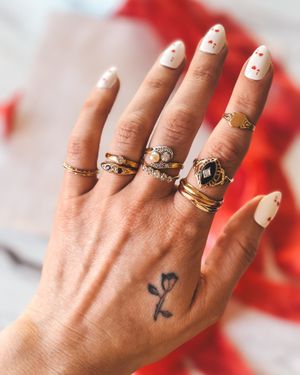 Image post by @maejeanvintage on Instagram