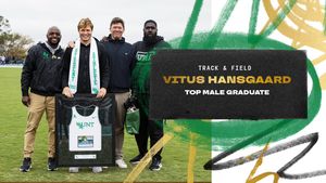 Image post by @MeanGreenSports on Twitter