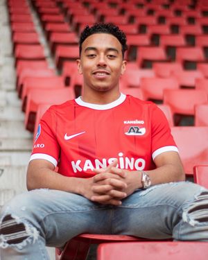 Image post by @azalkmaar on Instagram