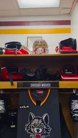 Video post by @Chicago_Wolves on Twitter