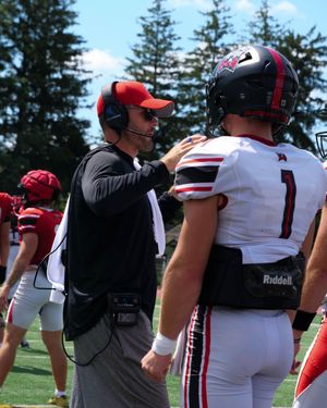 Image post by @esu_football on Instagram