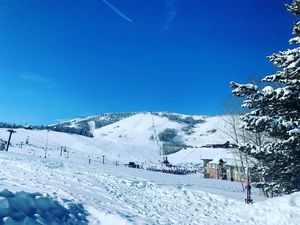 Image post by @granbyranch on Instagram