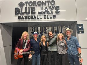 Image post by @sherylcrow on Instagram