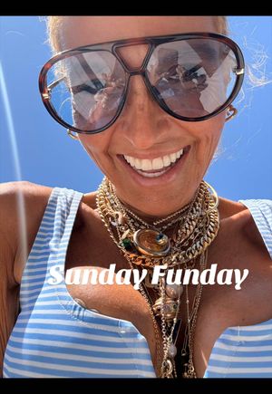 Video post by @shop.with.caroline on TikTok