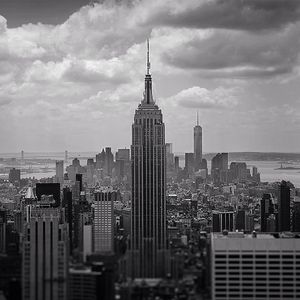 Image post by @empirestatebldg on Instagram