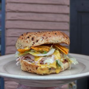 Image post by @bagelstreetdeli on Instagram