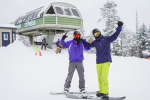 Image post by @mountsunapeeresort on Facebook