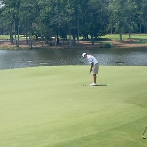 Image post by @lukepottergolf on Instagram