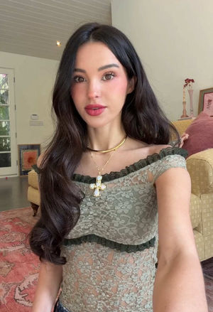 Video post by @lyssielooloo on TikTok