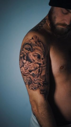 Video post by @skindesigntattoos on Instagram