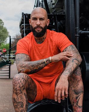 Image post by @fableticsmen on Instagram