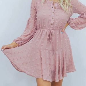 Image post by @shopfillyflair on Instagram