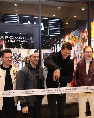 Image post by @mandalaybay on Facebook