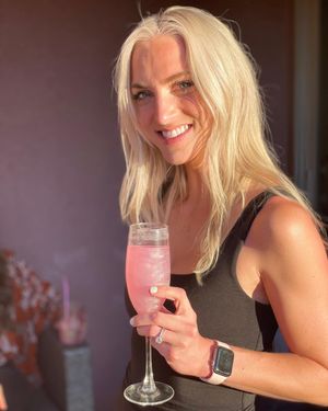 Image post by @drinkwonderdust on Instagram
