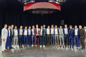 Image post by @DU_Hockey on Twitter