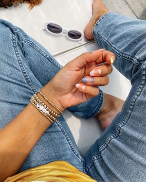 Image post by @impresslashes on Instagram