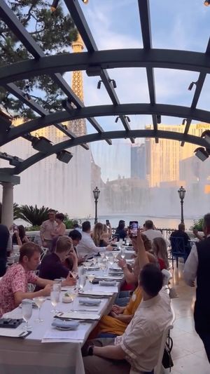 Video post by @lipsmackingfoodie on Instagram