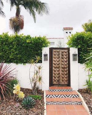 Image post by @kirstenalana on Instagram