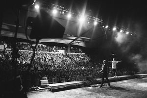 Image post by @therealjeremymckinnon on Instagram