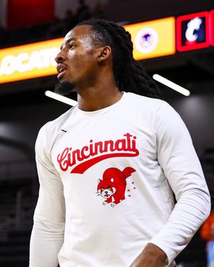 Image post by @gobearcatsmbb on Instagram
