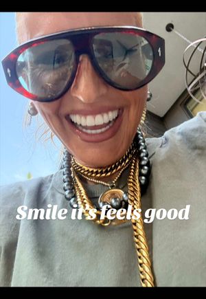 Video post by @shop.with.caroline on TikTok