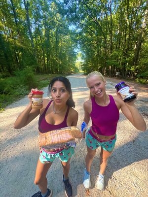Image post by @chicknlegsrunning on Instagram