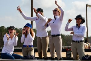 Image post by @smuequestrian on Instagram