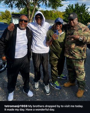 Image post by @therealearthquake on Instagram