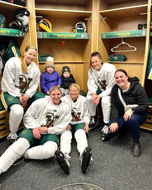 Image post by @uvmwhockey on Instagram