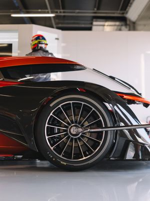 Image post by @mclarenauto on Instagram