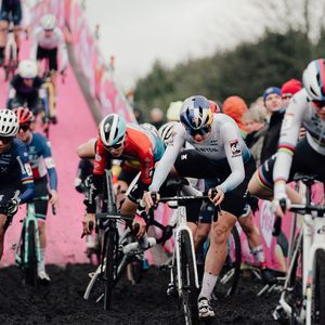 Image post by @wmncycling on Instagram
