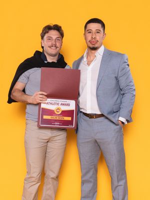 Image post by @the_stingers on Instagram
