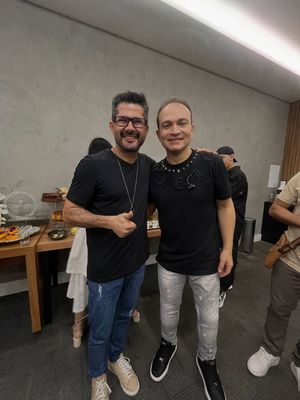Image post by @carlinhosdj on Instagram