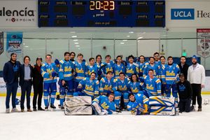 Image post by @lizagazaryanphotography on Instagram