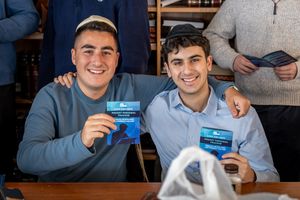 Image post by @aish_efg_men on Instagram