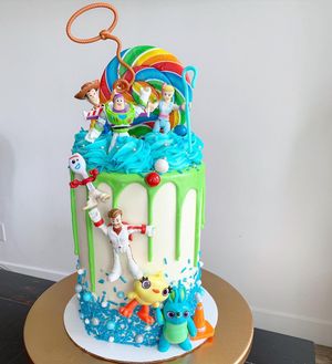Image post by @theblondewhobakes on Instagram