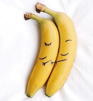 Image post by @rindsnacks on Instagram