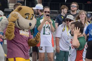 Image post by @goldythegopher on Instagram