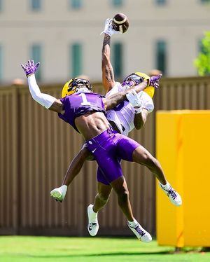 Image post by @itsellabhall on Instagram