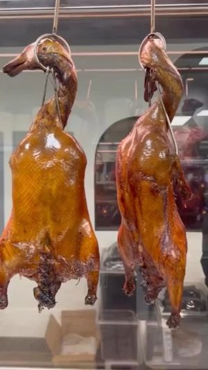 Video post by @lipsmackingfoodie on Instagram