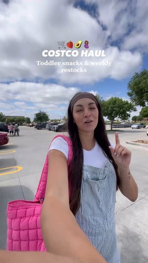 Video post by @sabrinanoellee on Instagram