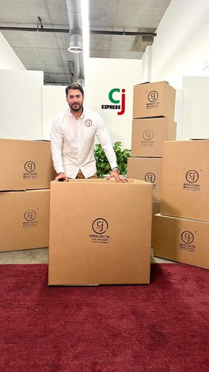 Video post by @cjexpress.paqueteria on Facebook