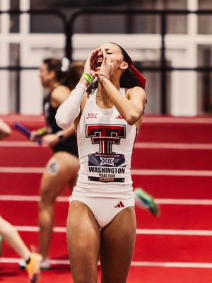 Image post by @photosbyadele_ on Instagram