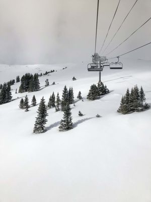 Image post by @breckenridgemtn on Twitter