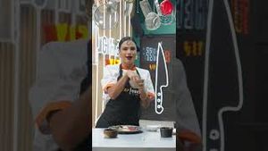 Video post by @telemundo on YouTube