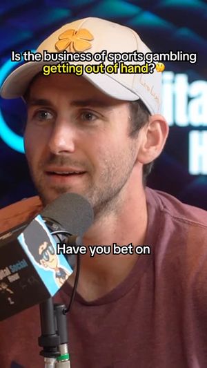 Video post by @alexmonahan on Instagram