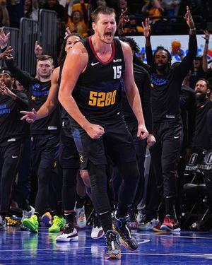 Image post by @btyphoto on Instagram